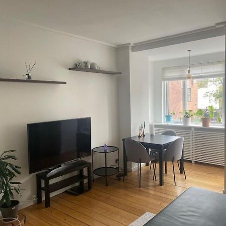 Private Spacious Room In Shared Apartment, Amager Copenhaga Exterior foto